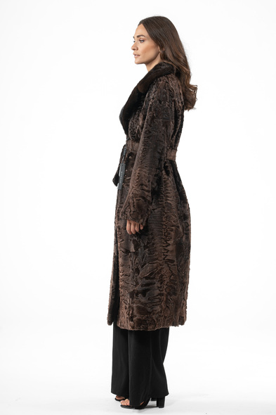 Пальто из меха каракульчи с английским воротником из меха не стриженой норки K-503-02