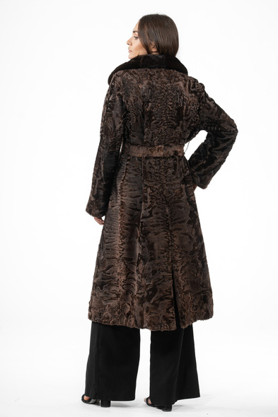 Пальто из меха каракульчи с английским воротником из меха не стриженой норки K-503-04