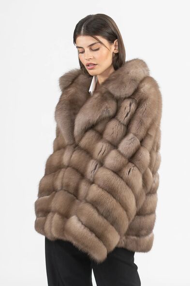 Куртка из меха куницы с английским воротником M-101-05