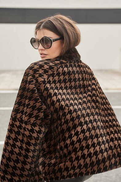 Куртка из меха стриженой норки с английским воротником, принт N-441-04