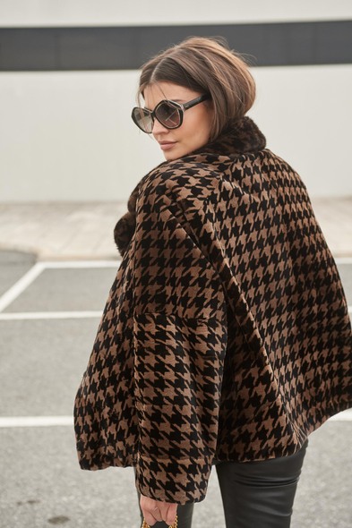 Куртка из меха стриженой норки с английским воротником, принт N-441-05