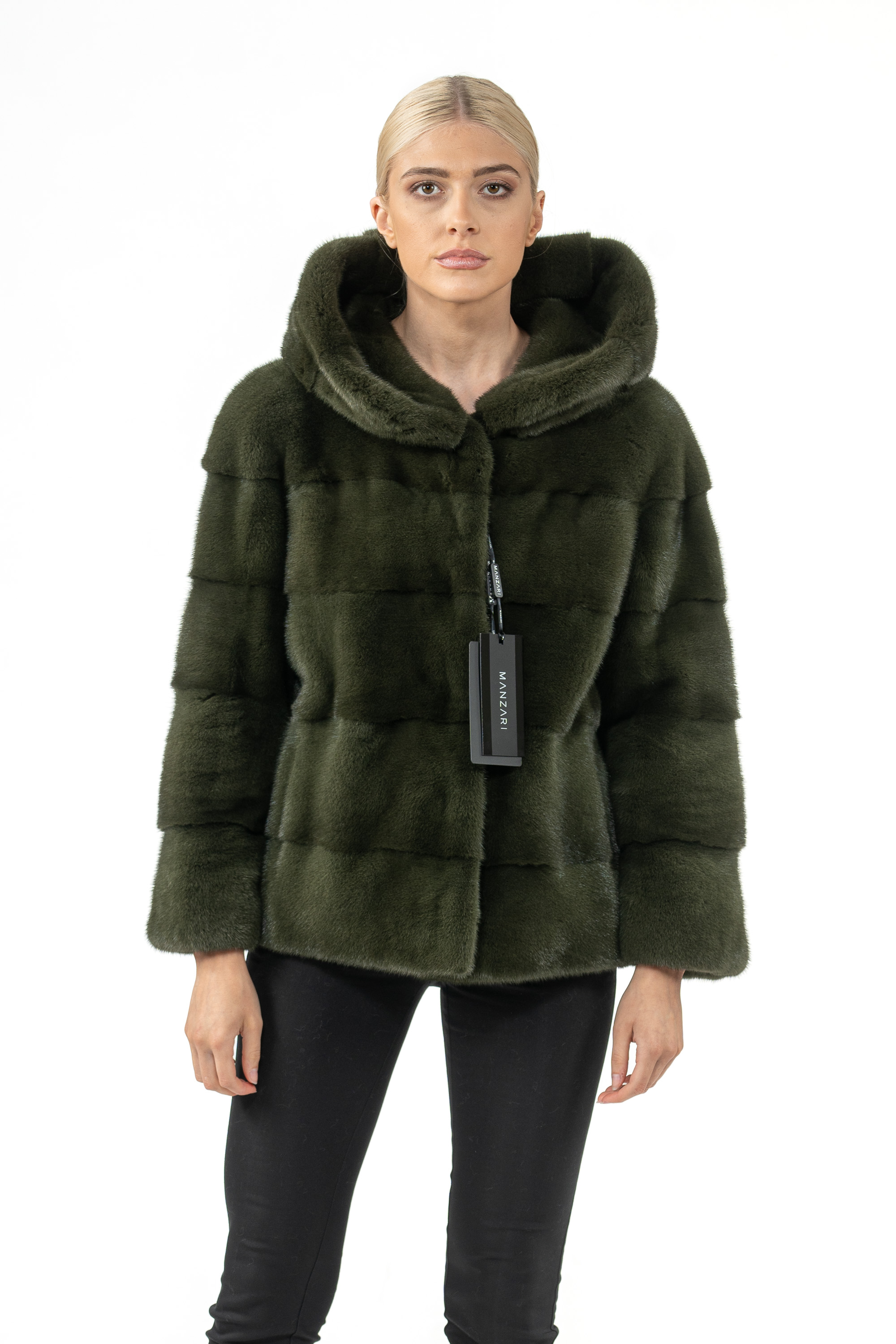 Куртка из меха не стриженой норки с капюшоном N-673 Куртка из меха не стриженой норки с капюшоном N-673