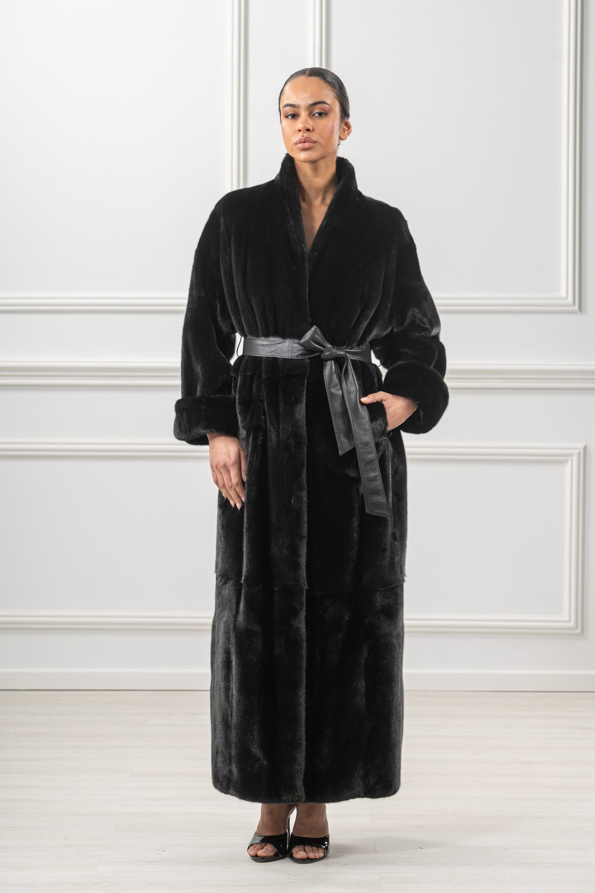 Натуральная шуба из меха норки Black Velvet N-859 N-859 Натуральная шуба из меха норки Black Velvet N-859 N-859