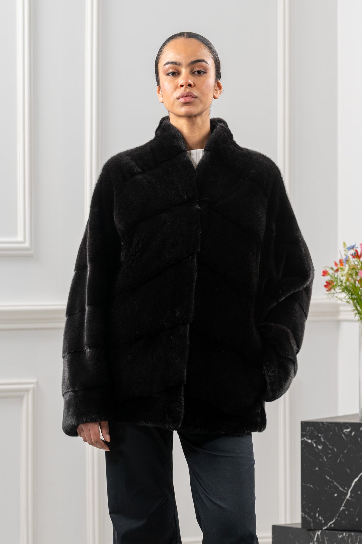 Натуральная короткая шуба из меха норки Black Velvet N-862 N-862 Натуральная короткая шуба из меха норки Black Velvet N-862 N-862
