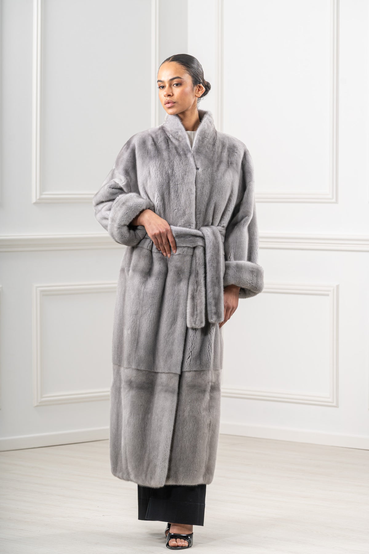 Натуральная шуба из меха норки Sapphire Velvet N-872 N-872 Натуральная шуба из меха норки Sapphire Velvet N-872 N-872