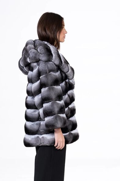 Куртка из меха шиншиллы с капюшоном H-505-04