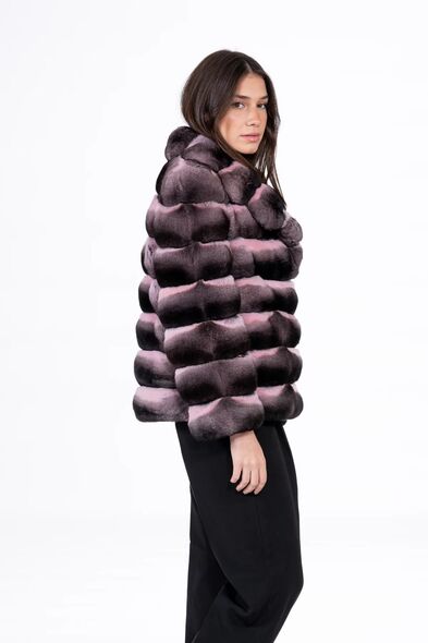 Куртка из меха шиншиллы с английским воротником H-511-04