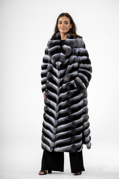 Пальто из меха шиншиллы с английским воротником H-603-01