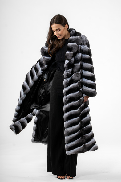 Пальто из меха шиншиллы с английским воротником H-603-04