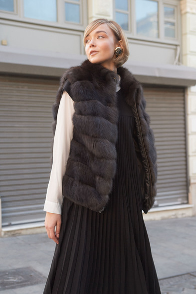 Жилет из меха баргузинского соболя двусторонний S-400-14