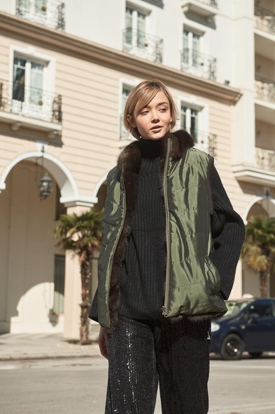 Жилетка из меха баргузинского соболя, двусторонняя S-401-01