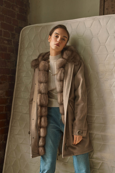 Парка из меха баргузинского соболя, с капюшоном двусторонняя S-420-02