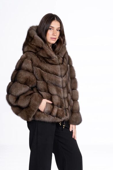 Куртка из меха баргузинского соболя с капюшоном S-504-03