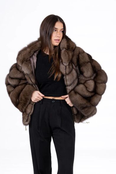 Куртка из меха баргузинского соболя с капюшоном S-504-07