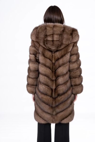 Полупальто из меха баргузинского соболя с капюшоном S-510-04