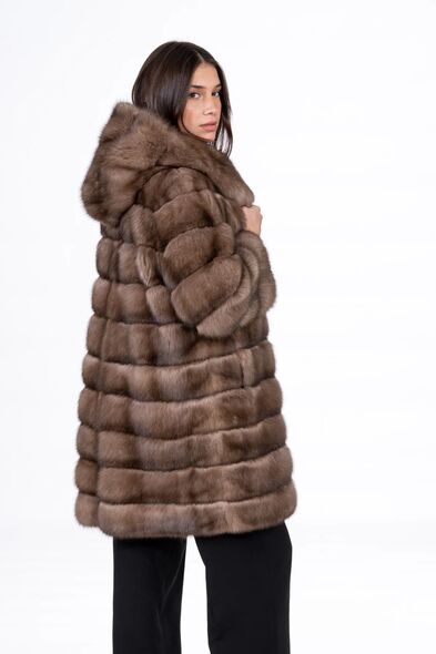 Полупальто из меха баргузинского соболя с капюшоном S-511-06