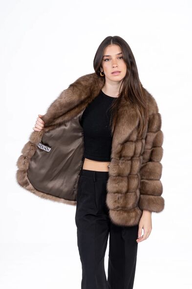 Куртка из меха баргузинского соболя с английским воротником S-522-03