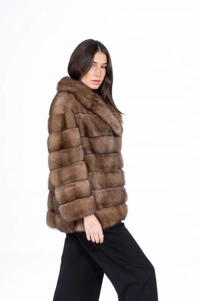 Куртка из меха баргузинского соболя с английским воротником S-522-06