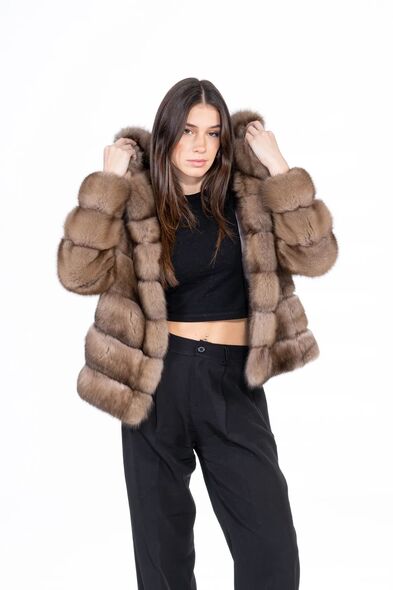 Куртка из меха баргузинского соболя с капюшоном S-525-07