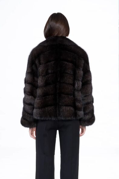 Куртка из меха баргузинского соболя с английским воротником S-531-04