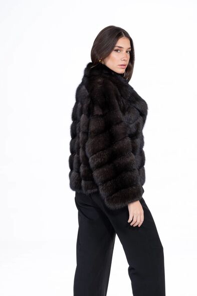 Куртка из меха баргузинского соболя с английским воротником S-531-05