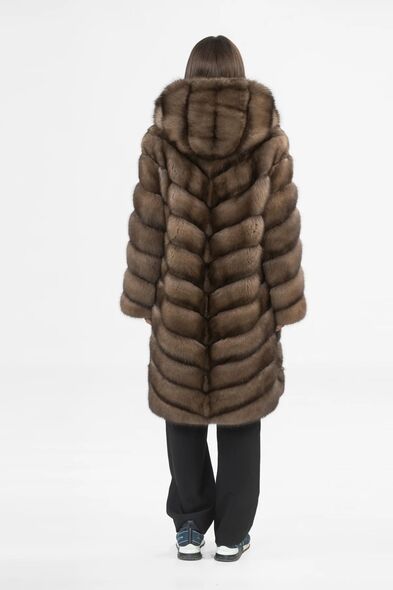 Пальто из меха баргузинского соболя с капюшоном S-535-07