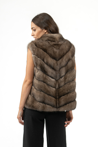 Жилет из меха баргузинского соболя S-617-03