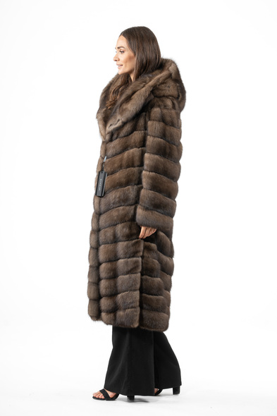 Пальто из меха баргузинского соболя с капюшоном S-626-03