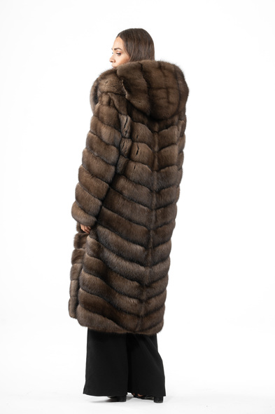 Пальто из меха баргузинского соболя с капюшоном S-626-04